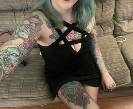 PushingUpRoses beautiful actress gallery