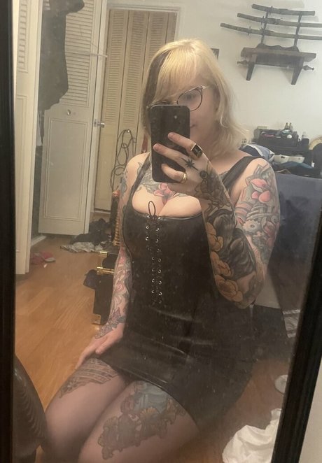 PushingUpRoses top pornstar photos