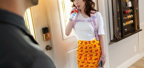 Venus Vixen pretty star photo