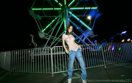 Melanie Marie art model picture