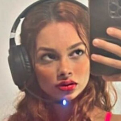 Lariza Goes free actress pictures