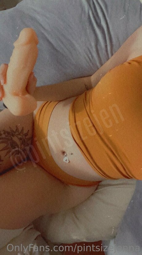 pintsizejenna sexy pornstar photos