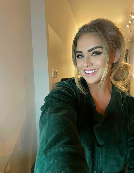 kellymilana art model pics