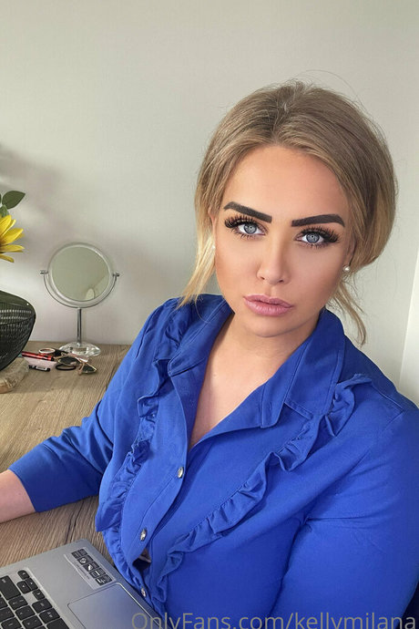 kellymilana best star pictures