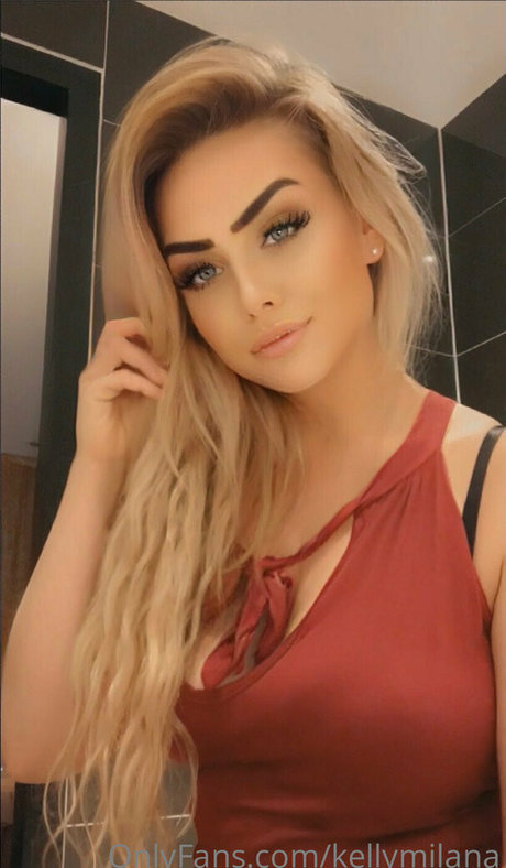 kellymilana top pornstar photos