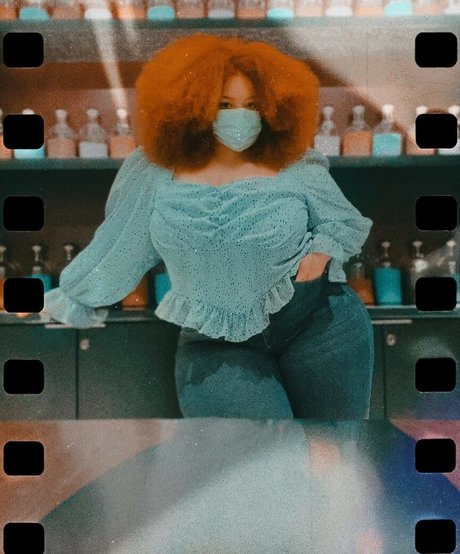 Nikkie Ginger sex actress galleries