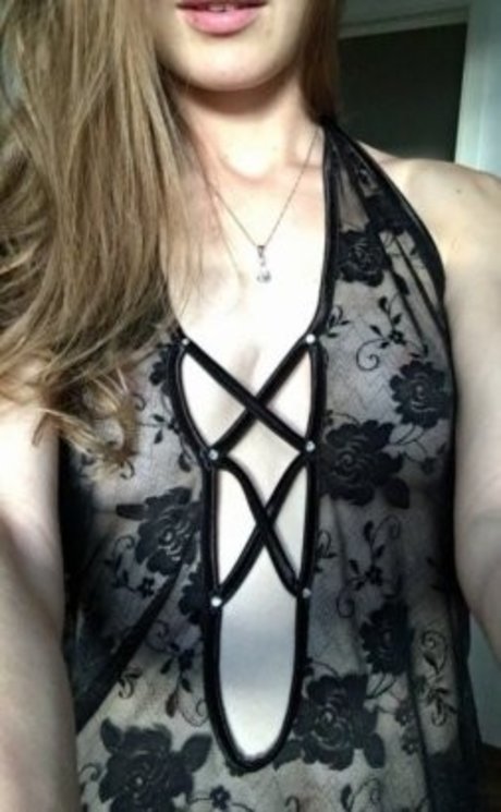 Sara Muller porn model img