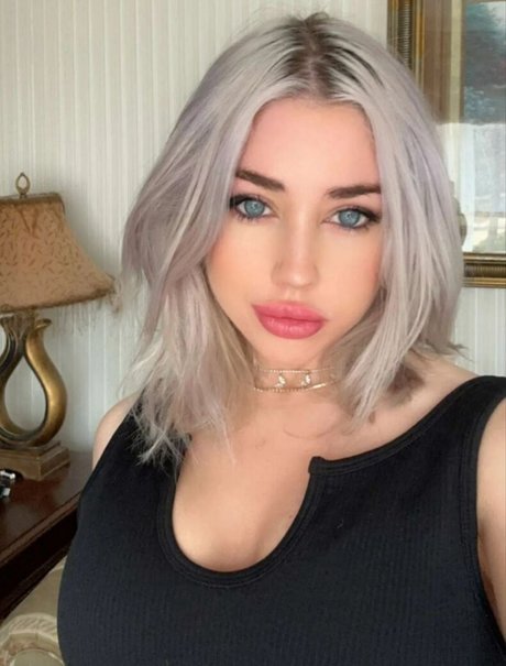 Hailsbee model adult img