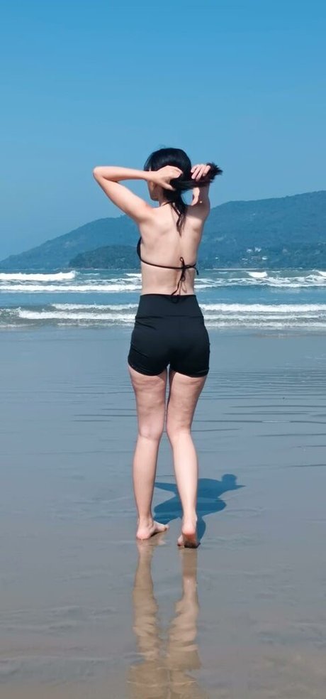 Amiguinha star nude pics