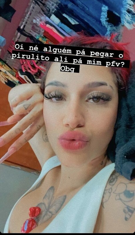 AZZY pretty actress photo