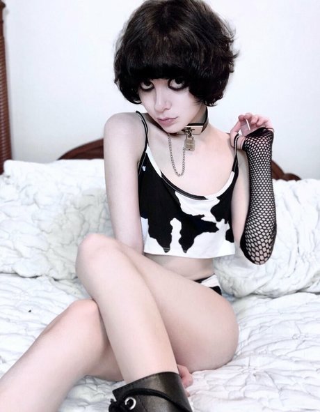 CursedArachnid sexy model galleries