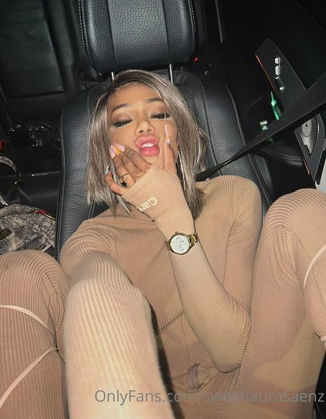 sweetlaurasaenz pornstar beautiful photos