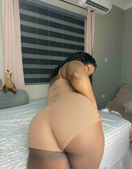 ilovecaramel pornstar photo