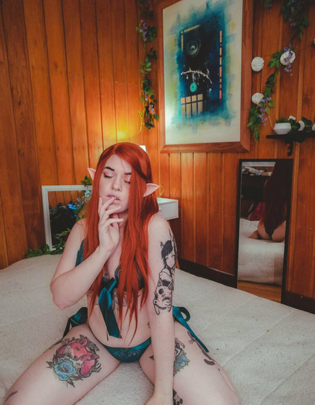 katablue2 pretty model photo