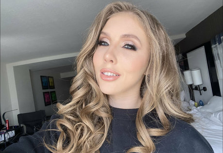 lenaisapeach pornstar hot images