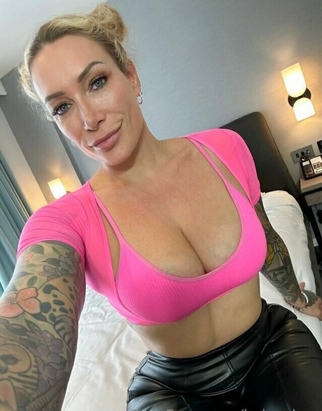 cheating hotwife onlyfans nudes picture