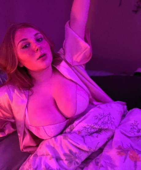 Alyssa Holmes 69 high quality pornstar gallery