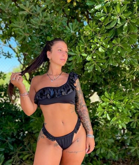 Roberta Stelluccio model pornographic image