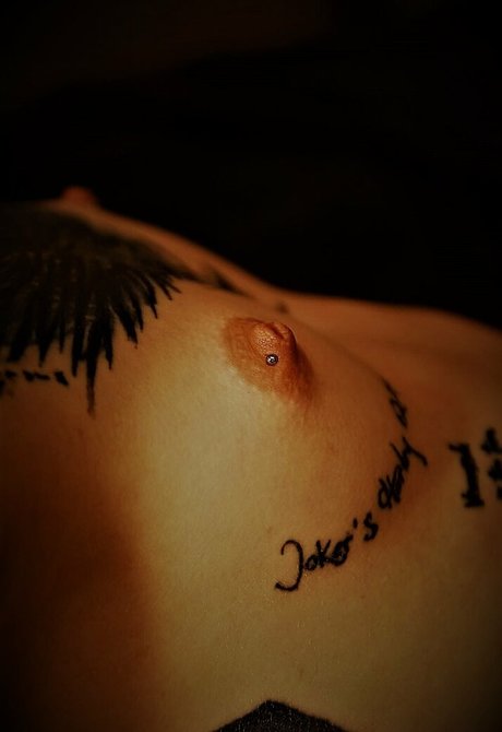 jokers free exclusive star photos