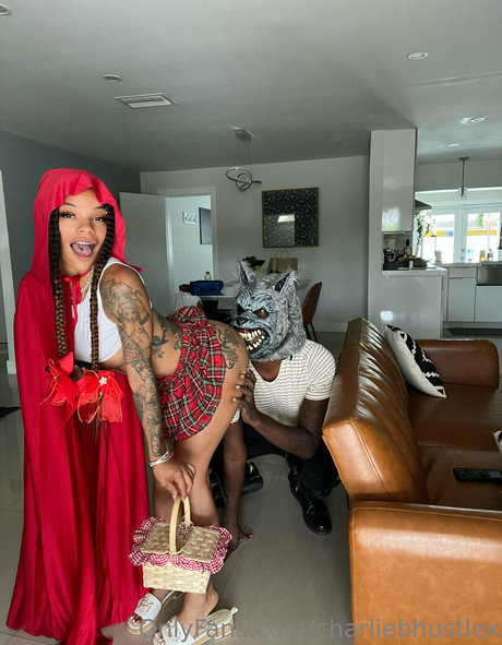 charliebhustlex nude star pics