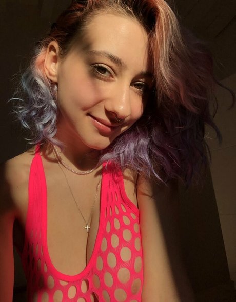 leliloo hd pornstar photo