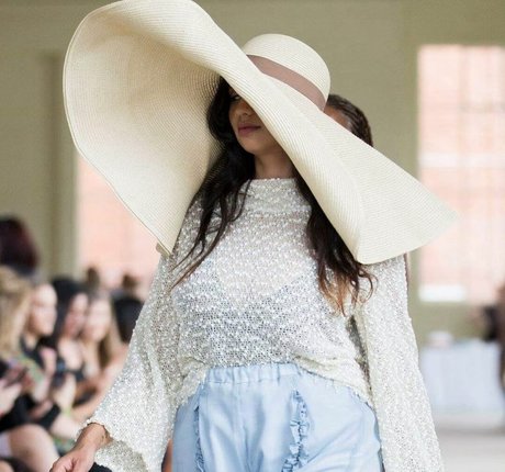 Mays Benatti porn model galleries