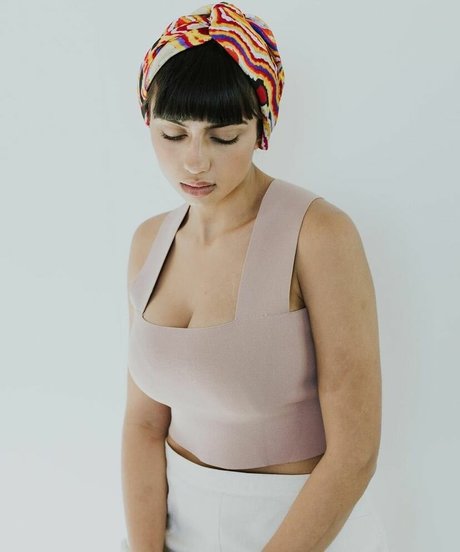 Mays Benatti nude actress images