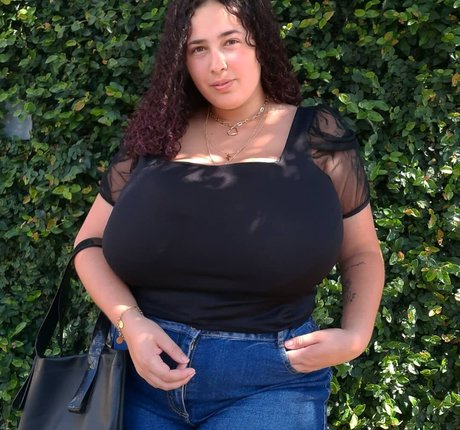 Maria Clara Tavares erotic actress image