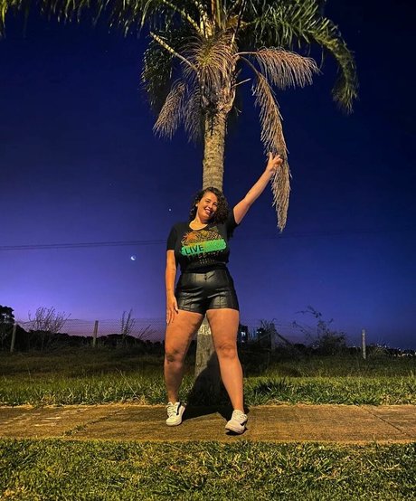 Maria Clara Tavares hot star images