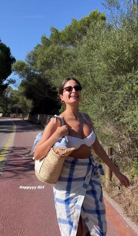 thick latina milf onlyfans sexy nude galleries