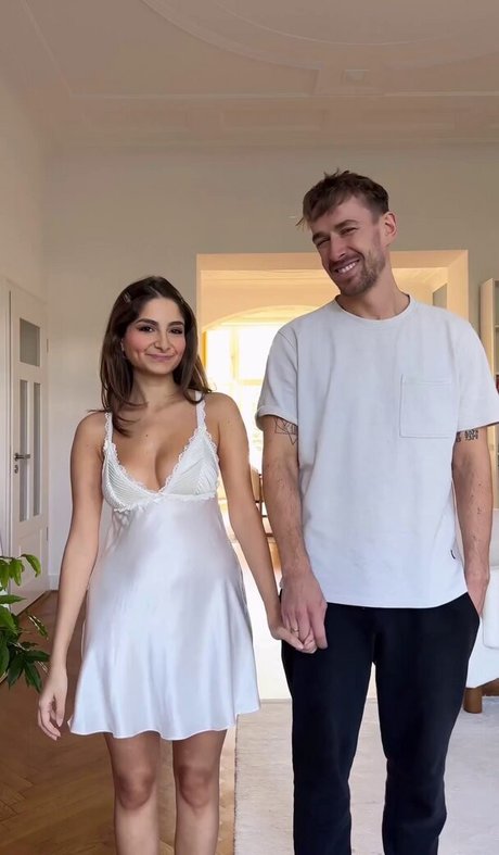 Ischtar Isik model hd img