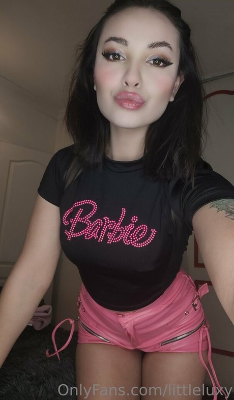 littleluxy star naked picture