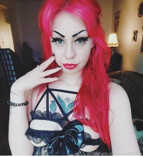 exodiafaery pornstar top pic