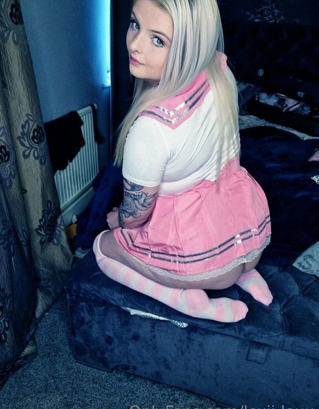 lexii louu model perfect pics