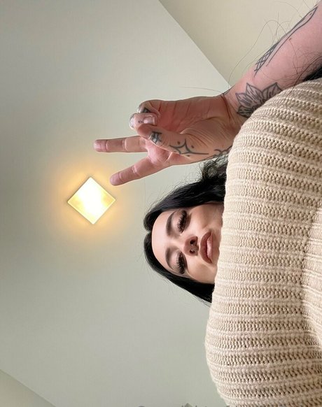 Lydiarains perfect model photo