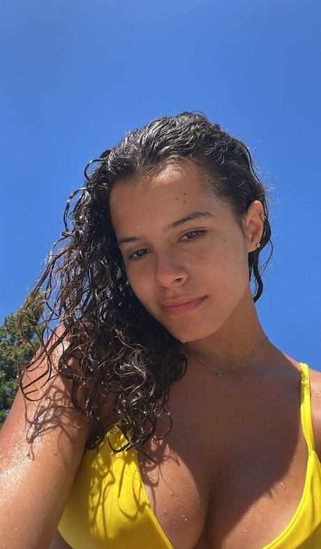 Gabriella Saraivah pornstar nice picture