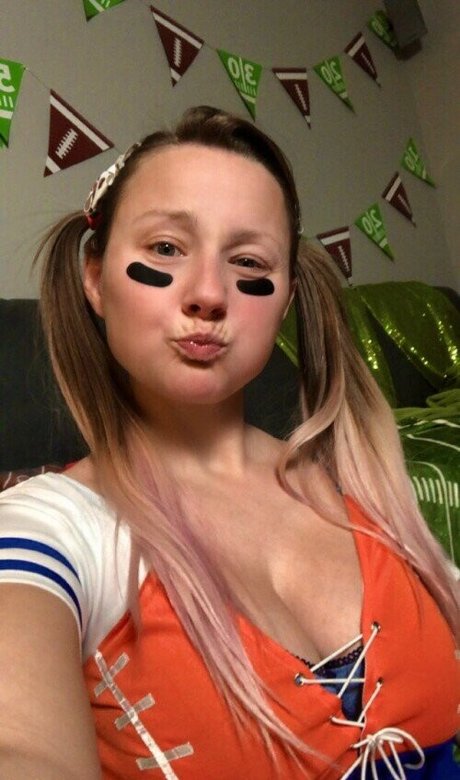 Pattycake art model picture