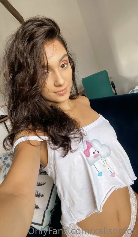 xalisonfox model nude image
