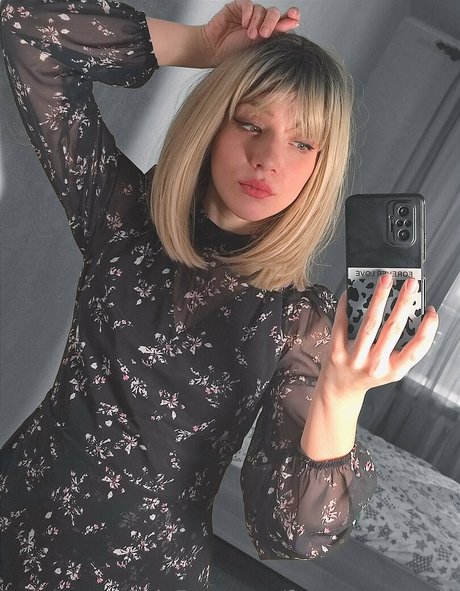 foxy emma vip hd actress photo