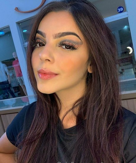 tracylynnn exclusive model image