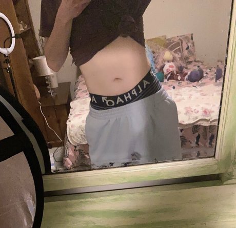 xwhitewrenx model art galleries