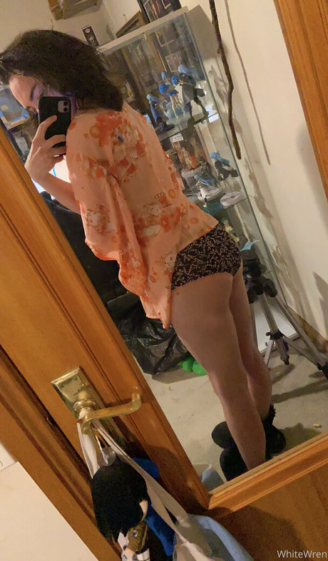 xwhitewrenx Profile pic