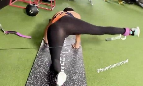 Isabela Merced perfect star gallery