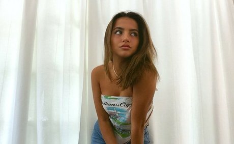 Isabela Merced nude actress img