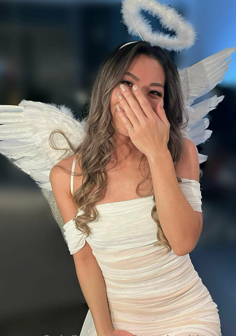 hanginwithyuka4free high quality pornstar photos