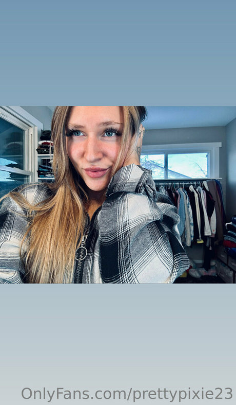 prettypixie23 model top pictures