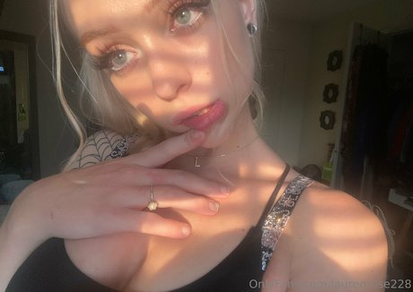 laurenrose228 Profile pic