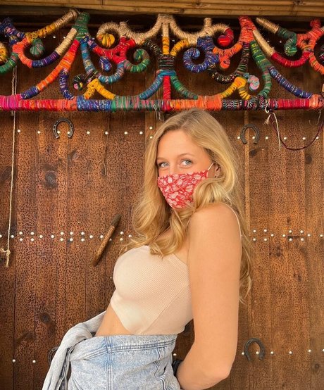 freemollypills xxx actress picture