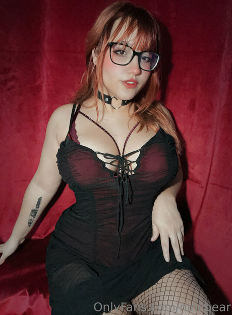 Niniibear naked actress image