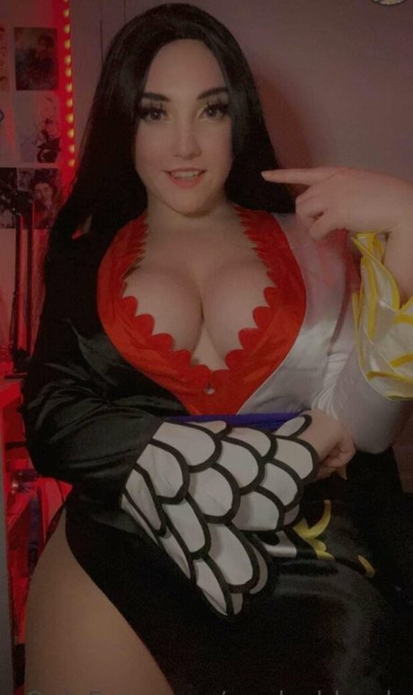 AppleBlonde star xxx image